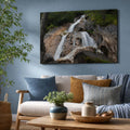 Das DMC Masterpiece Frozen Time an einer Wand