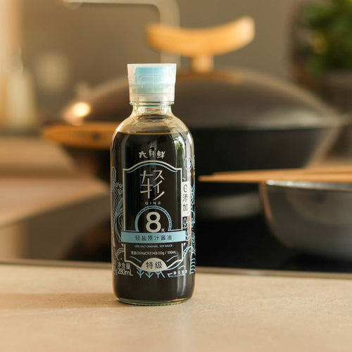 Produktfoto der Shinho Liu Yue Xian Soyasauce, salzreduziert, 6 monate fermentiert