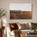 [ai-modified;e:living-room] 88Miles Wandbild Herdendynamik in einer Wohnsituation 